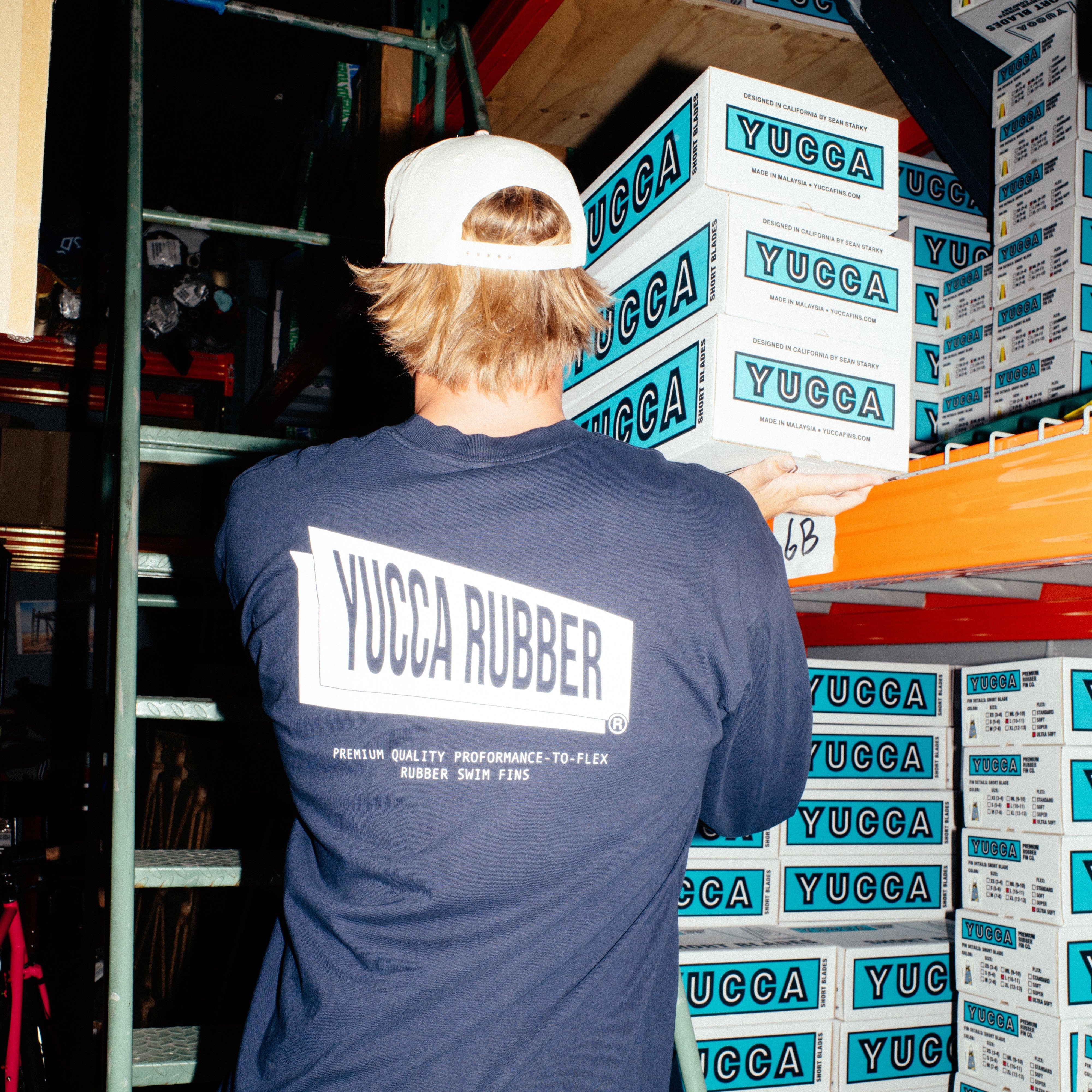 Yucca Rubber Men's Long Sleeve T-Shirt - Yucca Fins
