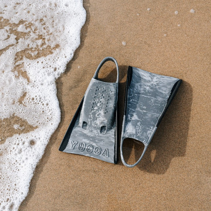 Yucca Obsidian Short Blade Fins - Super Flex – Yucca Fins