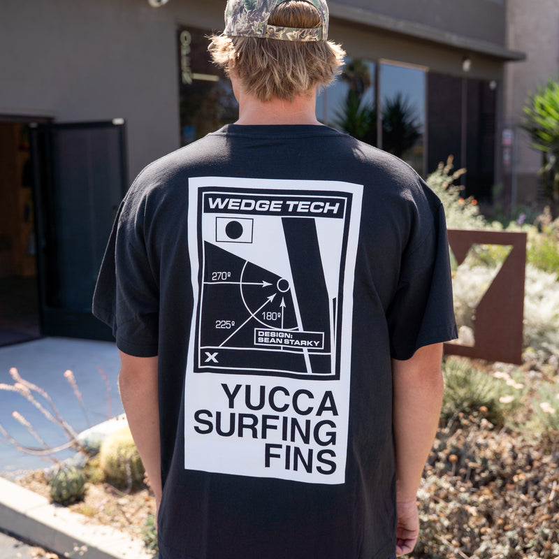 Yucca Wedge Tech Men's T-Shirt - Yucca Fins