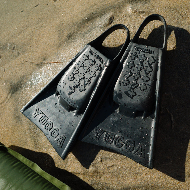 Yucca Black Short Blade Fins - Standard Flex - Yucca Fins