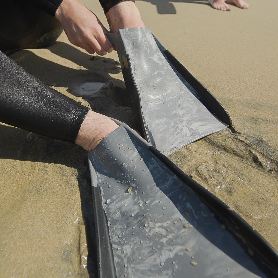 Yucca Obsidian Short Blade Fins - Super Flex